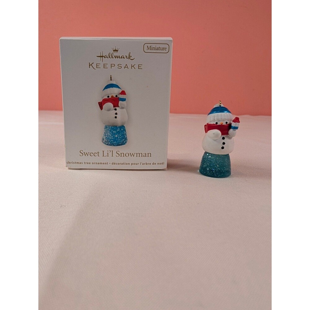 Hallmark Keepsake Christmas Ornament Miniature Sweet Li'l Snowman Gumdrop 2011